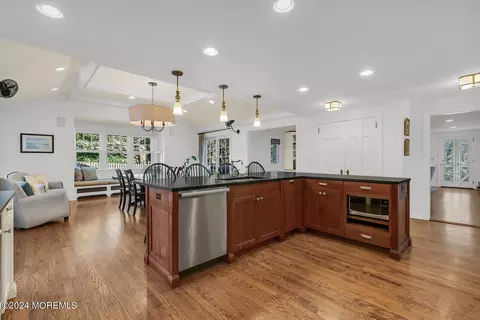 Kitchen - 6 W Cherry Ln, Rumson, NJ 07760 photo 2 of 3