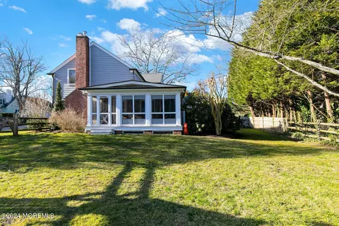 Exterior - 6 W Cherry Ln, Rumson, NJ 07760 photo 12 of 12
