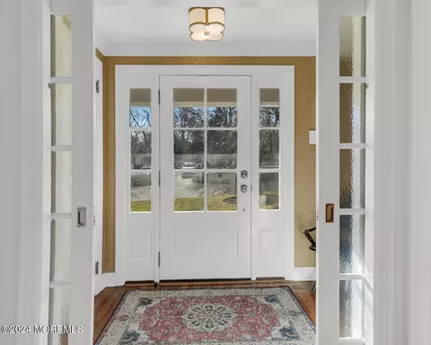 Entry Way - 6 W Cherry Ln, Rumson, NJ 07760 photo 2 of 2