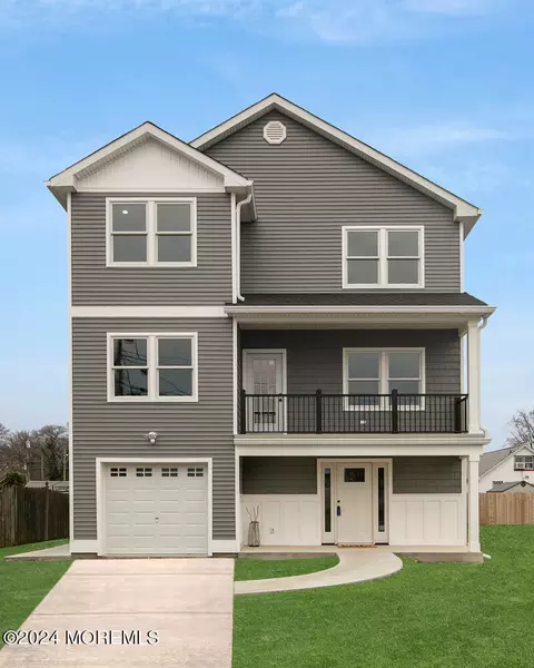 68 Ideal Ave, North Middletown, NJ 07748