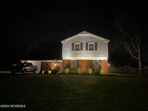49 Stockton Dr, Marlboro, NJ 07746
