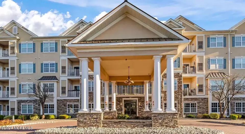 540 Cranbury Rd, East Brunswick, NJ 08816 19 Photos Movoto