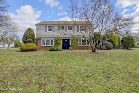 24 Vernon Rd, Marlboro, NJ 07746
