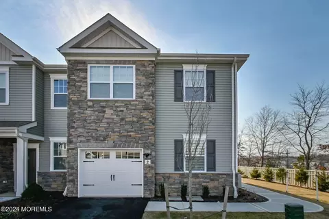 2 Coburgh Dr, Wall Township, NJ 07727