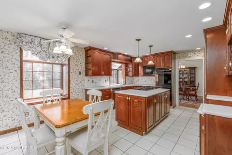 Kitchen - 10 Leaf Ln, Old Bridge, NJ 08857 photo 1 of 6