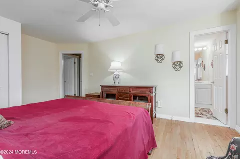 Bedroom - 10 Leaf Ln, Old Bridge, NJ 08857 photo 4 of 6