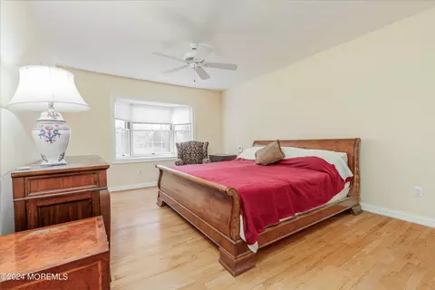 Bedroom - 10 Leaf Ln, Old Bridge, NJ 08857 photo 3 of 6