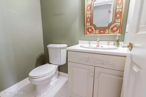 Bath - 10 Leaf Ln, Old Bridge, NJ 08857 photo 1 of 4