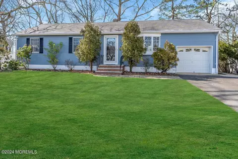 604 Midstreams Rd, Brick, NJ 08724