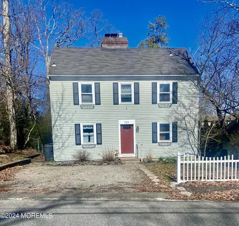 326 Shawnee Dr, Brick, NJ 08724