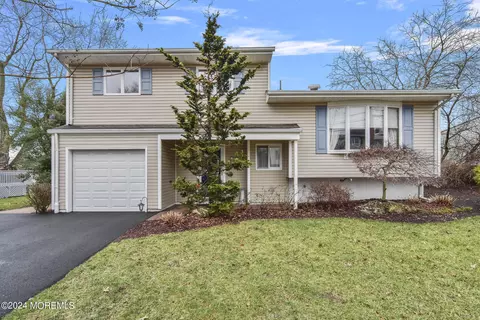 26 Bruce Ct, Milltown, NJ 08850
