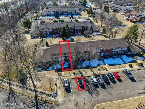 882 Cindy Ct #C, Brick, NJ 08724