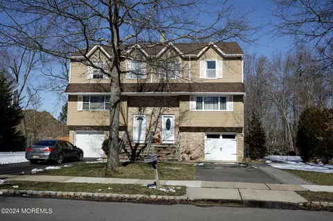50 Dortmunder Dr, Manalapan, NJ 07726