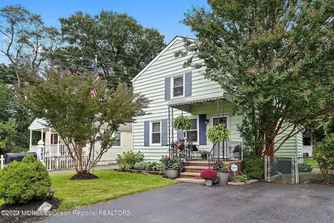 363 Atlantic Ave, Middletown, NJ 07748