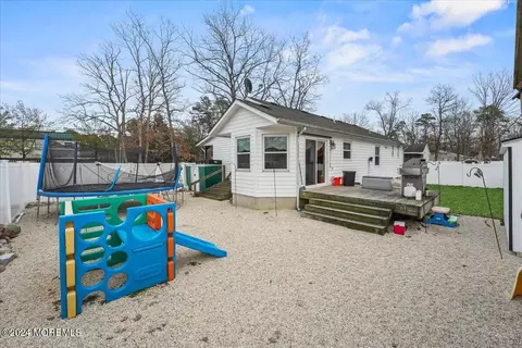 Exterior - 723 Alpine St, Forked River, NJ 08731 photo 3 of 6