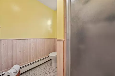 Bath - 723 Alpine St, Forked River, NJ 08731 photo 2 of 3