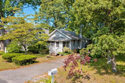 119 Lloyd Rd, Toms River, NJ 08753