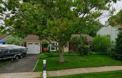 19 Ensign Ave, Barnegat, NJ 08005