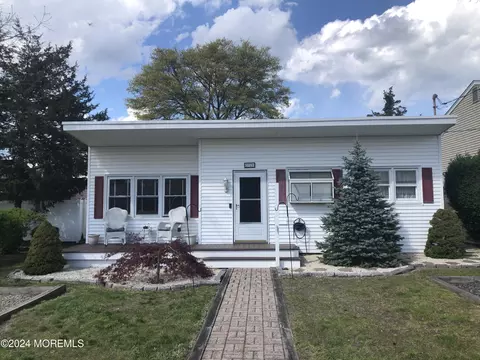 2329 Oak Tree Rd, Point Pleasant, NJ 08742