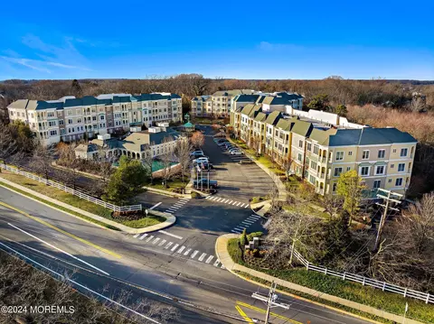 2102 Xanadu Ln, Wall, NJ 07719