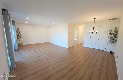 47 River Edge Dr #32, Brick, NJ 08724