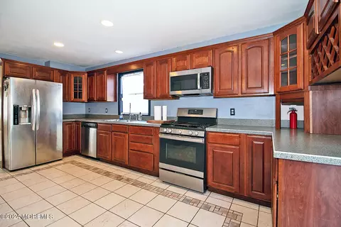 Kitchen - 1736 Lakeside Dr S, Forked River, NJ 08731 photo 2 of 5