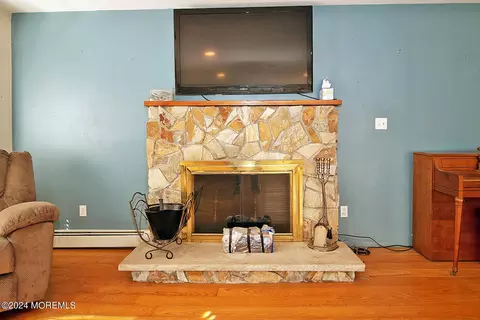 Living - 1736 Lakeside Dr S, Forked River, NJ 08731 photo 5 of 5