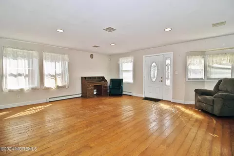 Living - 1736 Lakeside Dr S, Forked River, NJ 08731 photo 3 of 5