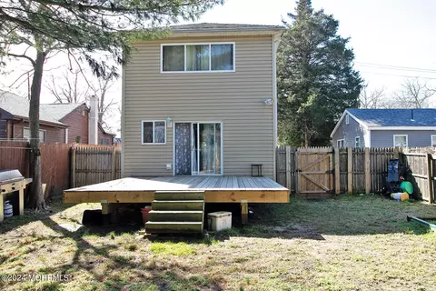 Exterior - 1736 Lakeside Dr S, Forked River, NJ 08731 photo 4 of 7
