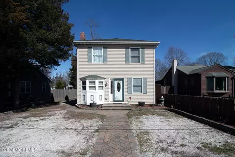 Exterior - 1736 Lakeside Dr S, Forked River, NJ 08731 photo 3 of 7