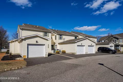 20 Wiley Way #20, Toms River, NJ 08757