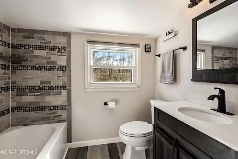 Bath - 5 Hampton Rd, Howell, NJ 07731 photo 3 of 3