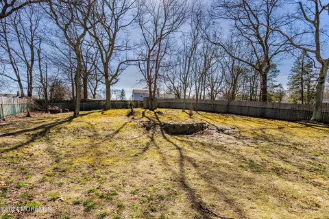 Exterior - 5 Hampton Rd, Howell, NJ 07731 photo 6 of 9