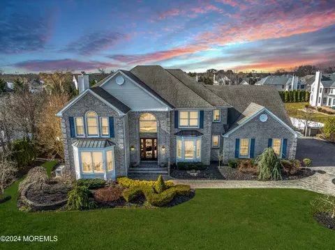 3 Jackson Cir, Ocean, NJ 07712
