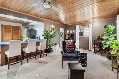 Living - 375 Cook Rd, Jackson, NJ 08527 photo 2 of 2