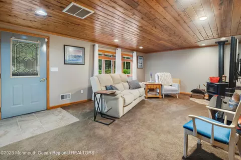 Living - 375 Cook Rd, Jackson, NJ 08527 photo 1 of 2
