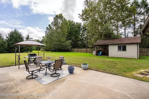 Exterior - 375 Cook Rd, Jackson, NJ 08527 photo 4 of 5