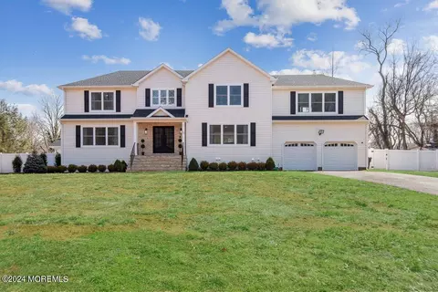 13 Yellow Brook Dr, Colts Neck, NJ 07722
