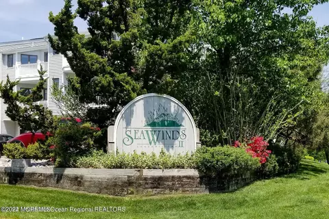 9 Navesink Ct, Long Branch, NJ 07740