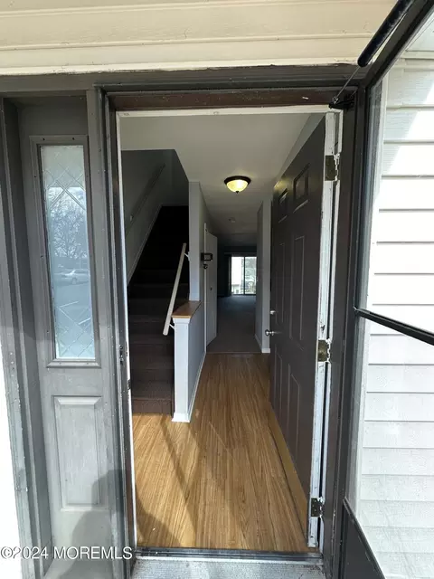 14 King Charles Ct, Englishtown, NJ 07726