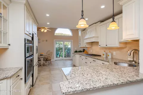 290 Maine St, Toms River, NJ 08753