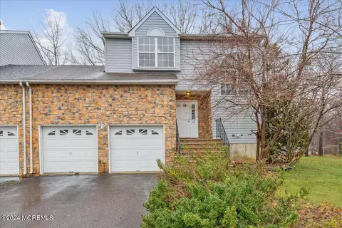 39 Barn Swallow Blvd, Marlboro, NJ 07746