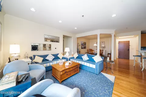 33 Cooper Ave #214, Long Branch, NJ 07740
