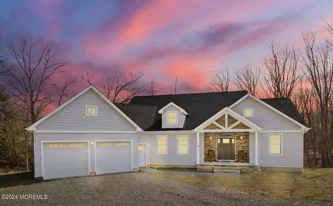 72 Stillhouse Rd, Millstone, NJ 08535
