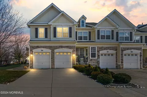 165 Brookfield Dr, Jackson, NJ 08527
