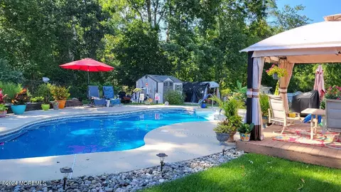 Exterior - 9 Birch Dr, Jackson, NJ 08527 photo 3 of 10