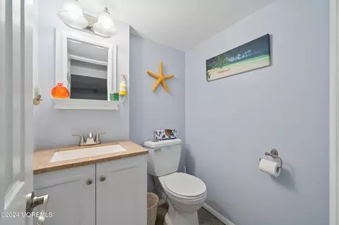 Bath - 9 Birch Dr, Jackson, NJ 08527 photo 2 of 2