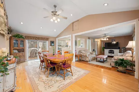 Dining - 9 Birch Dr, Jackson, NJ 08527 photo 3 of 6