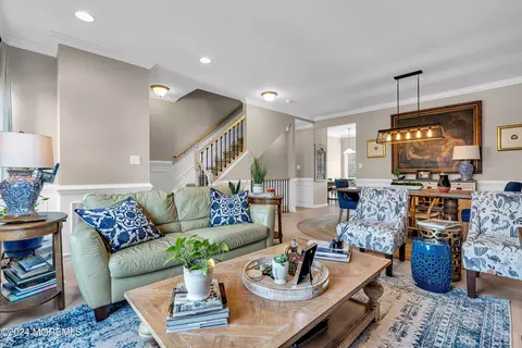 247 Chickadee Ct #1000, Freehold, NJ 07728