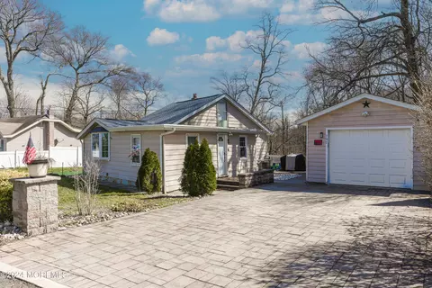797 Arbordale Dr, Keyport, NJ 07735